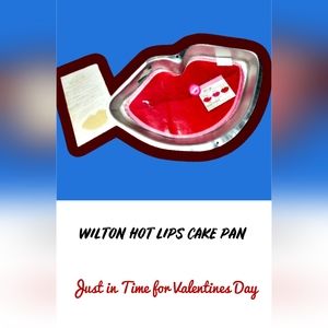 Wilton cake tin HOT LIPS